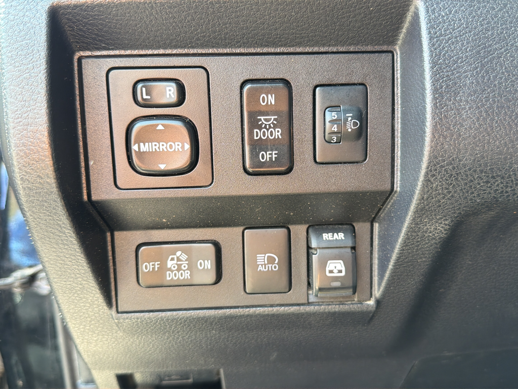 Used 2018 Black Toyota SR5 image 35
