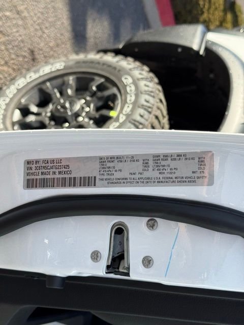 New 2026 Bright White Clearcoat RAM Tradesman image 39