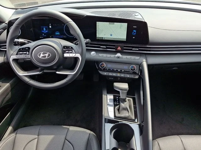 New 2026 White Hyundai Limited image 10