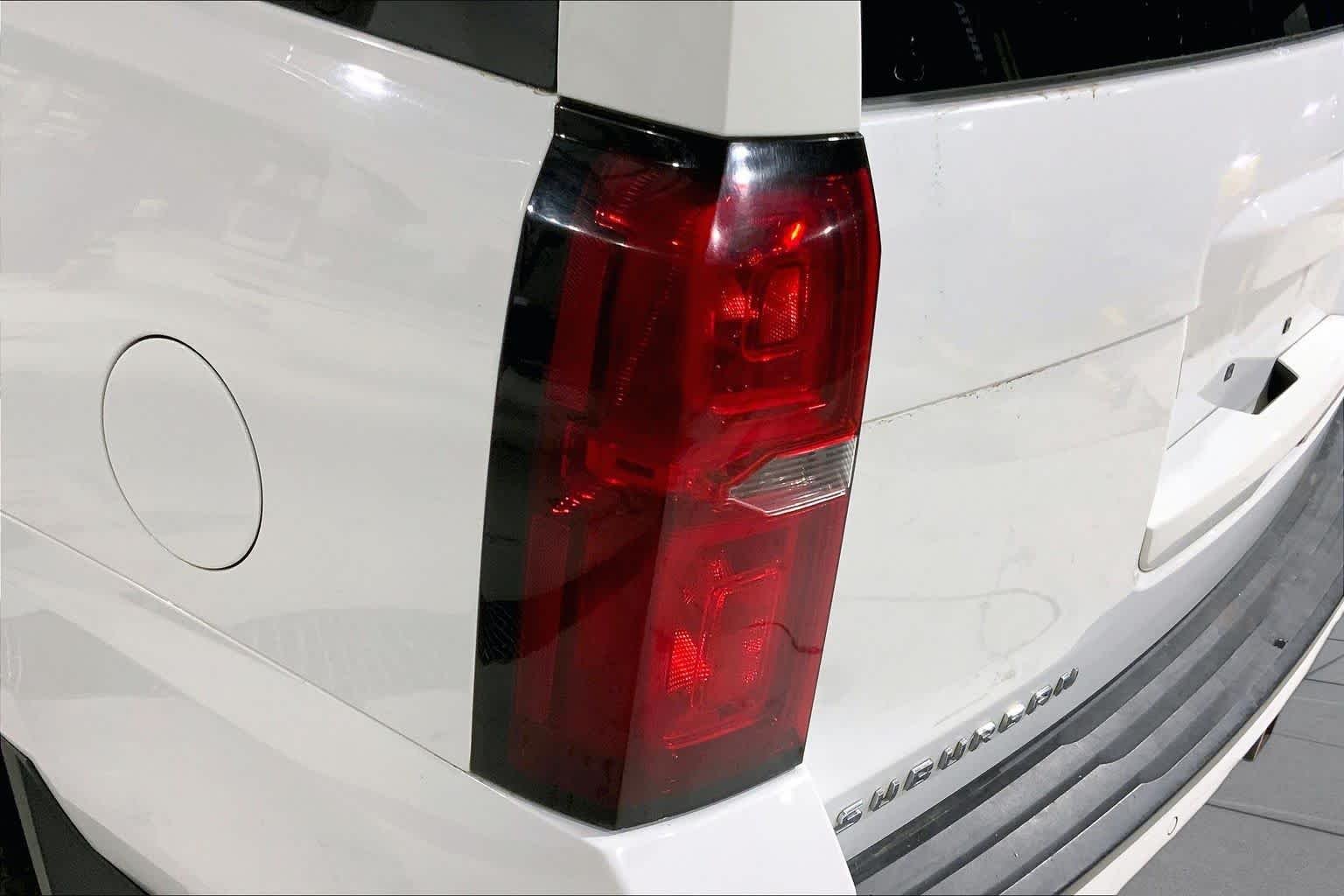 Used 2019 Summit White Chevrolet LT image 28