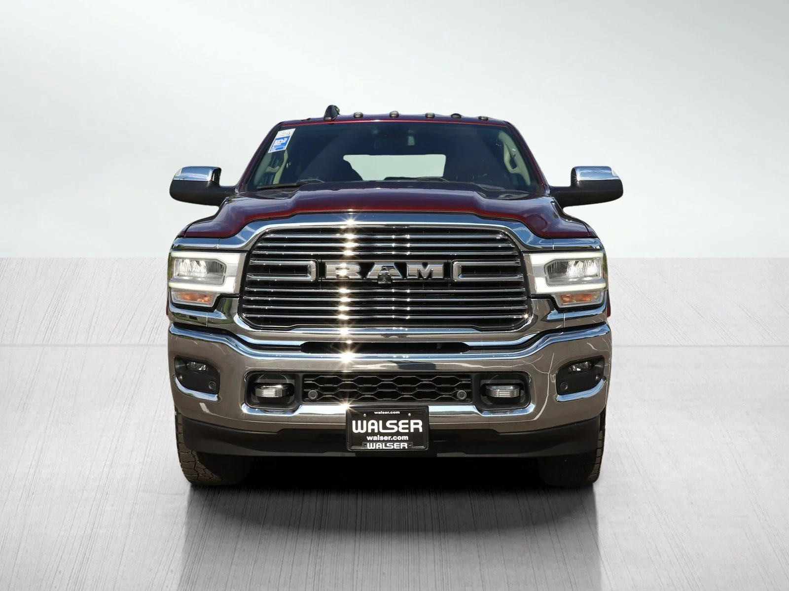 Used 2019 Delmonico Red Pearlcoat Ram Laramie image 8