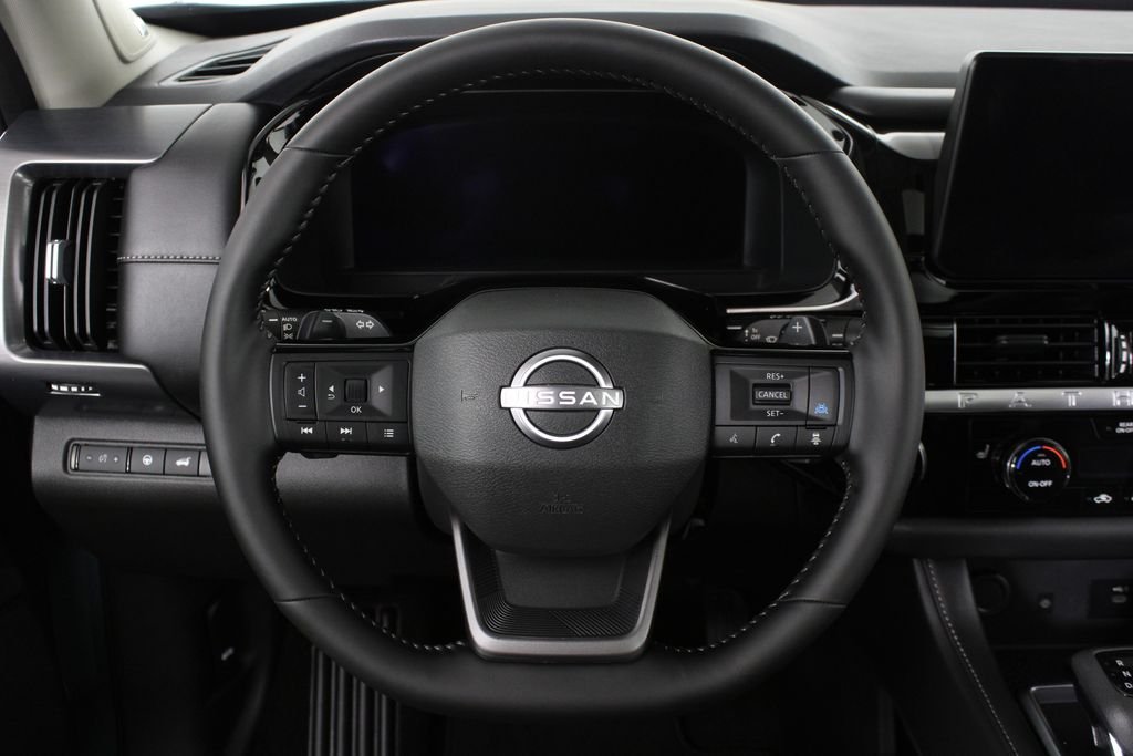 Used 2026 Green Nissan SL image 26