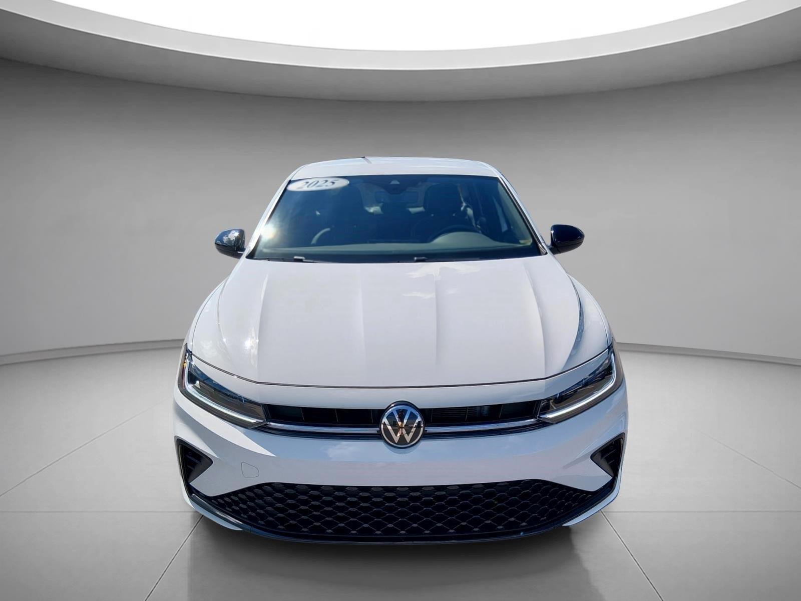 Used 2025 Pure White Volkswagen Sport image 8