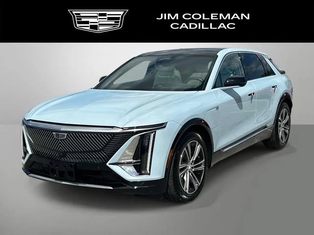 2024 Cadillac LYRIQ Luxury 2