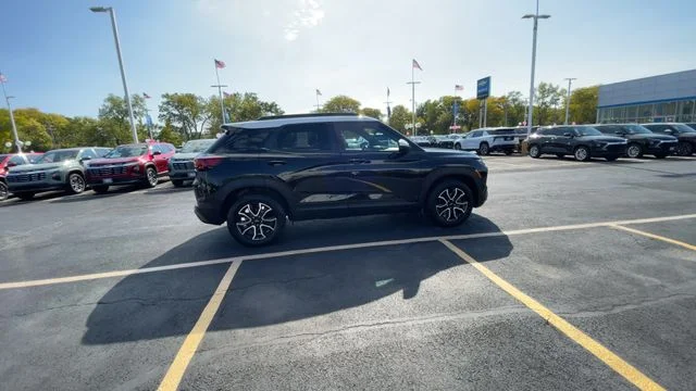 Certified Used 2025 Black Chevrolet ACTIV image 9