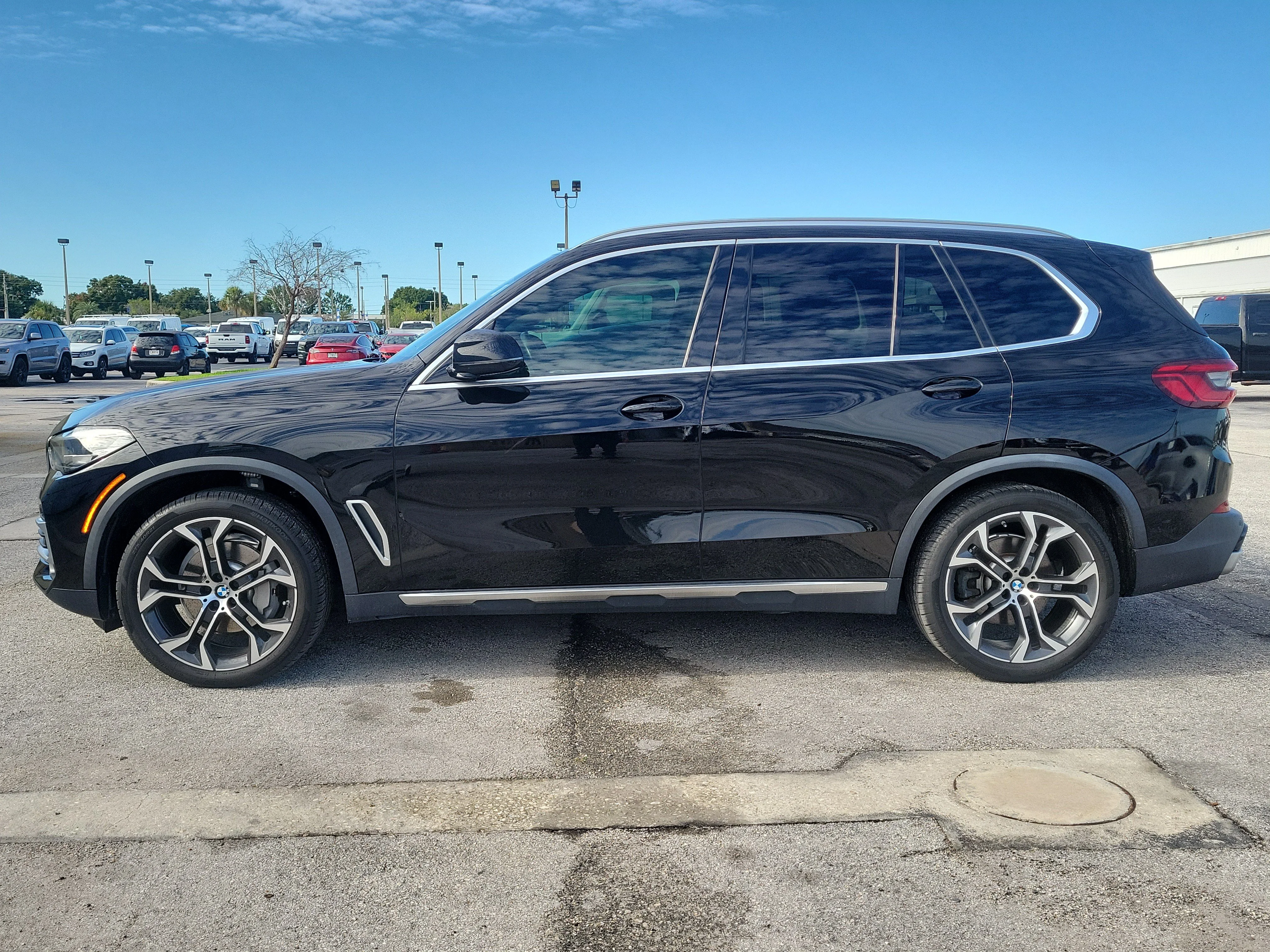 Used 2020 Jet Black BMW sDrive40i image 4