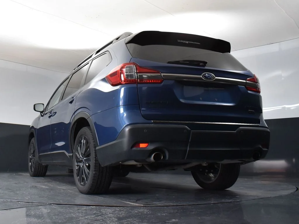 Used 2022 Blue Subaru Onyx Edition image 10