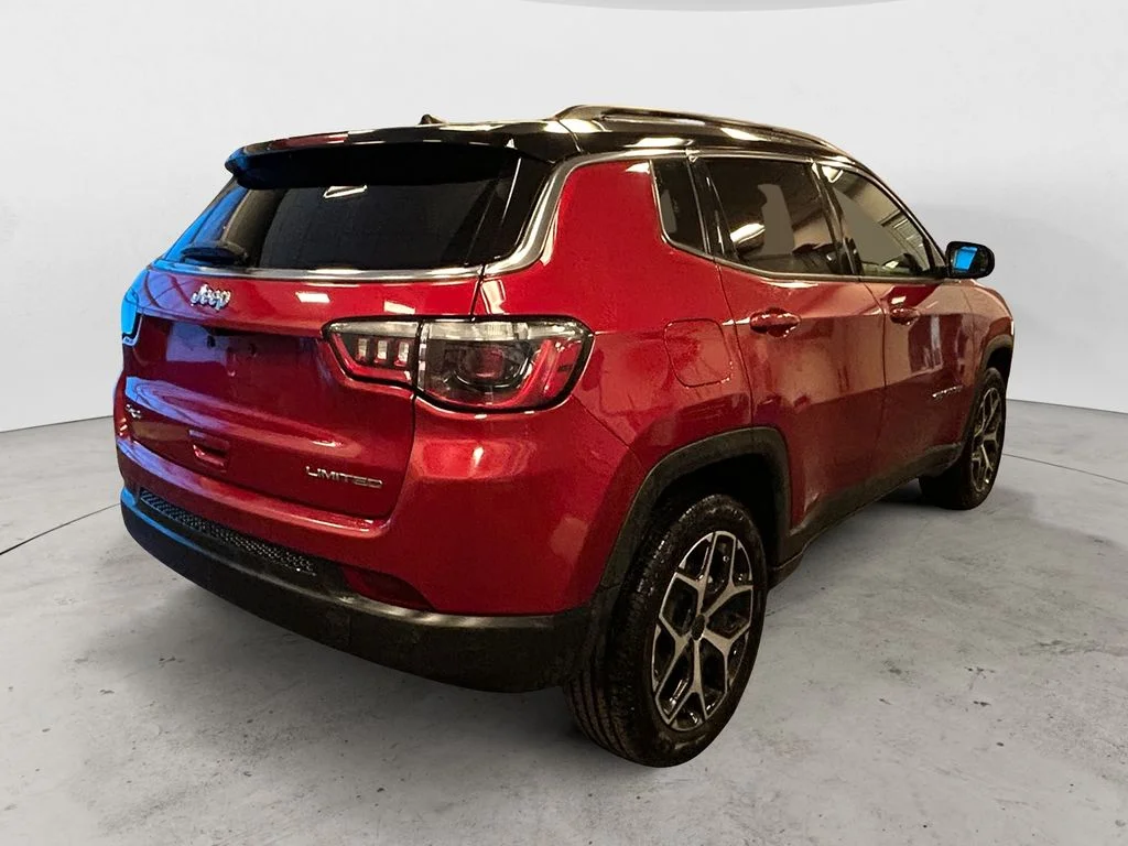 Used 2025 Red Hot Pearlcoat Jeep Limited image 5