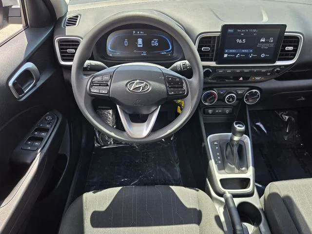 Used 2025 Silver Hyundai SE image 12
