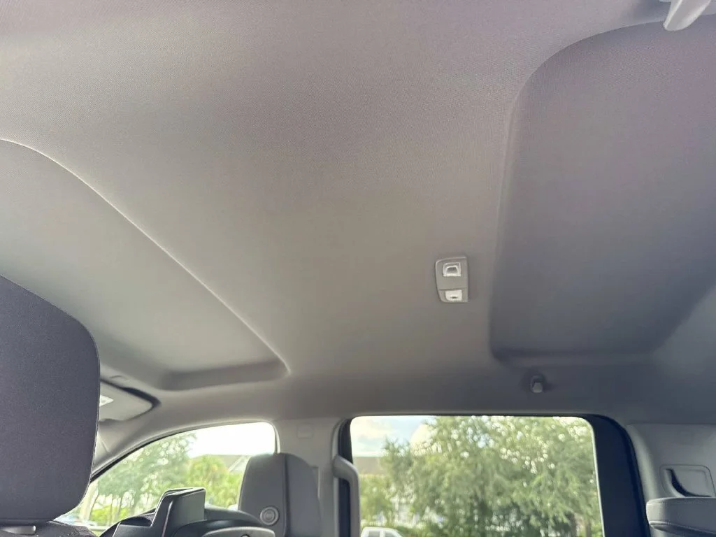 Used 2025 Red GMC Elevation image 19