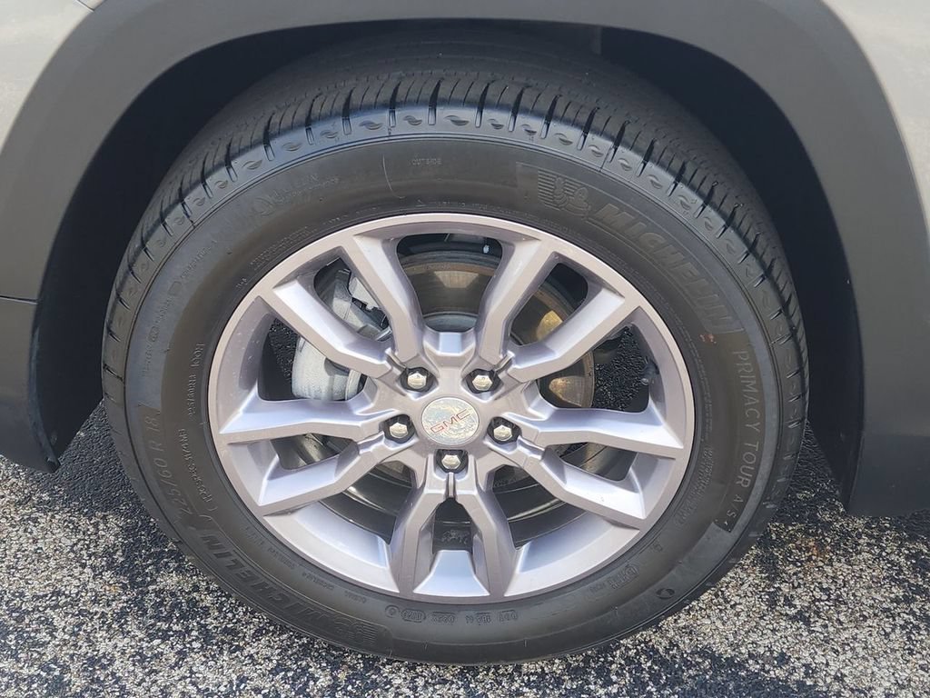 Used 2023 Sterling Metallic GMC SLT image 10