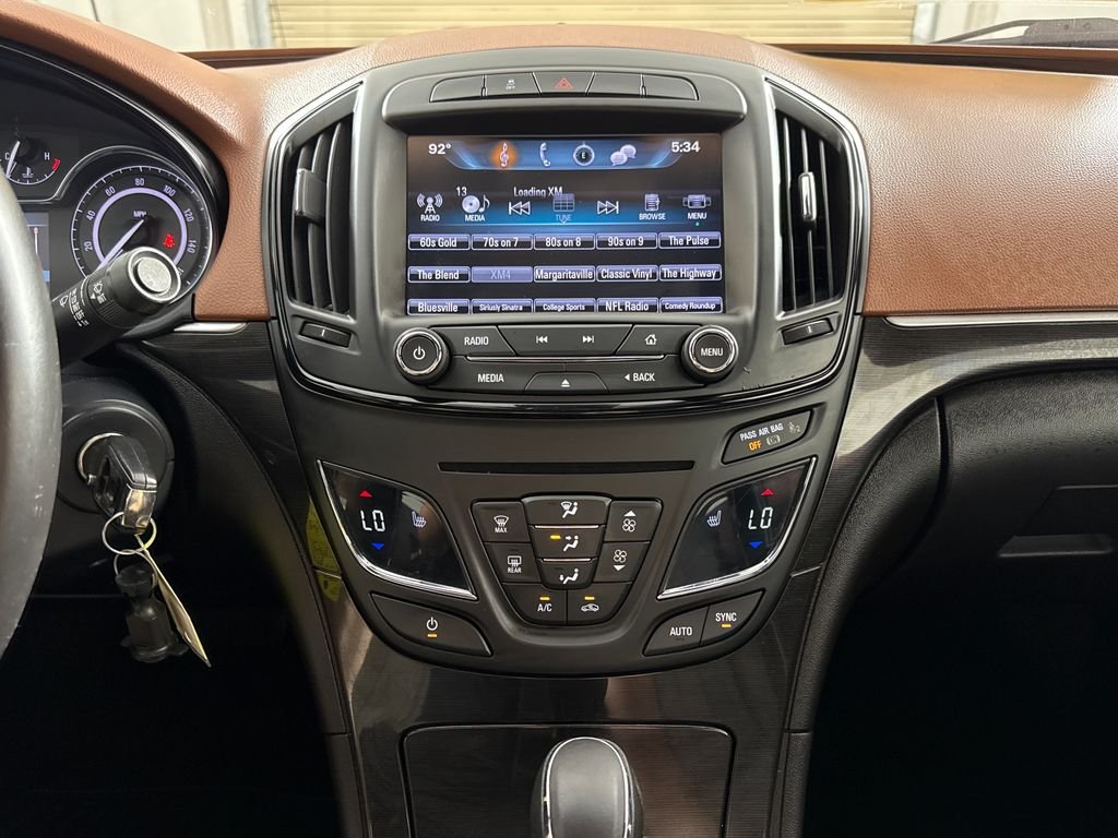 2016 Buick Regal Base - Photo 16