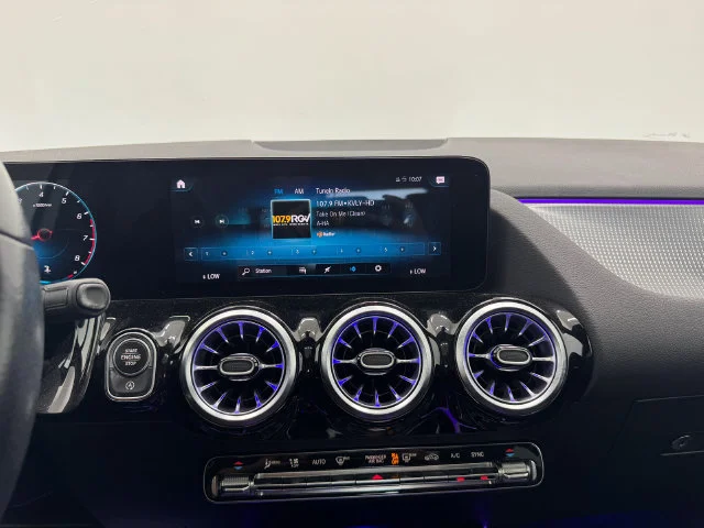Certified Used 2022 Polar White Mercedes-Benz GLA 250 image 4