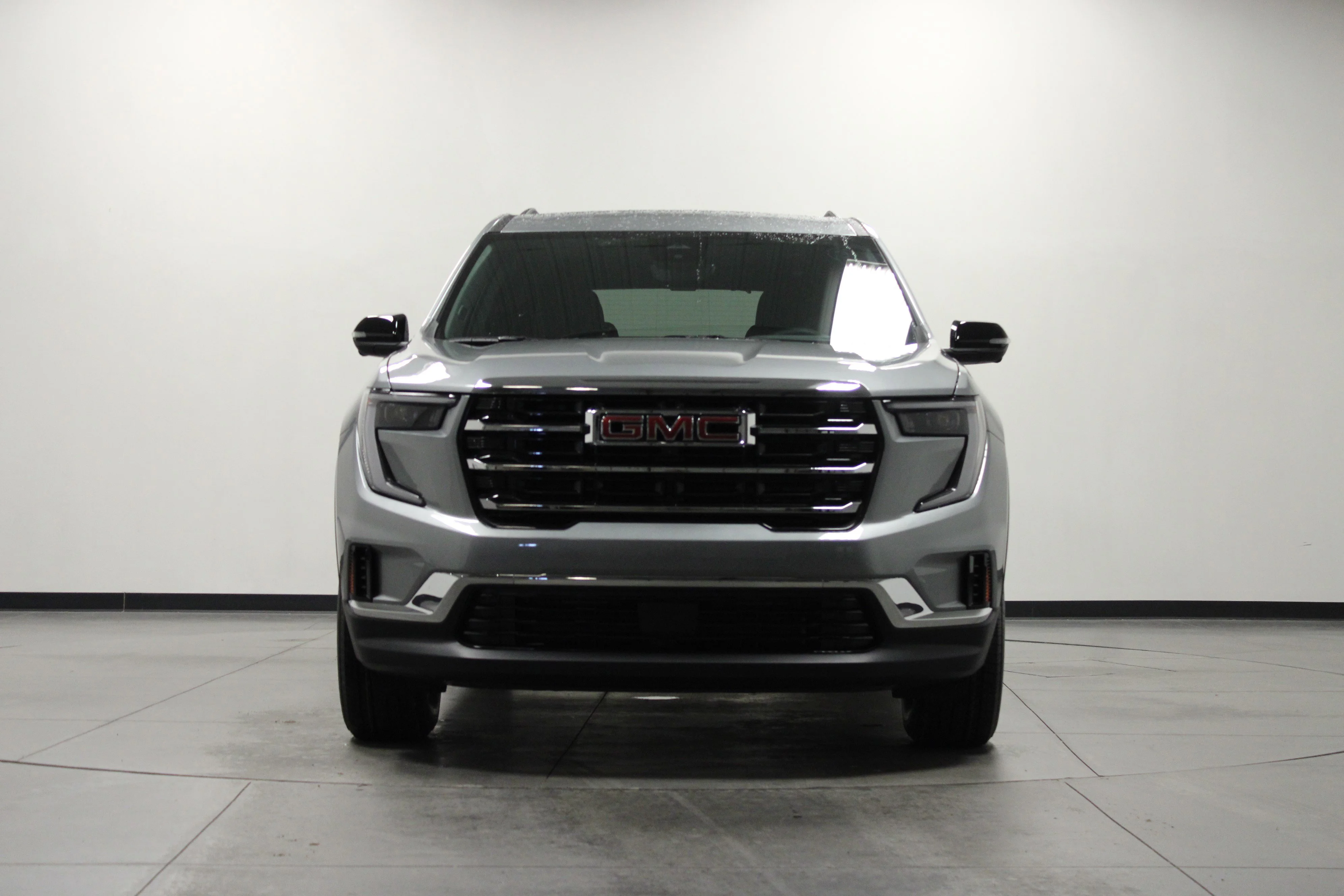 New 2026 Sterling Metallic GMC Elevation image 9