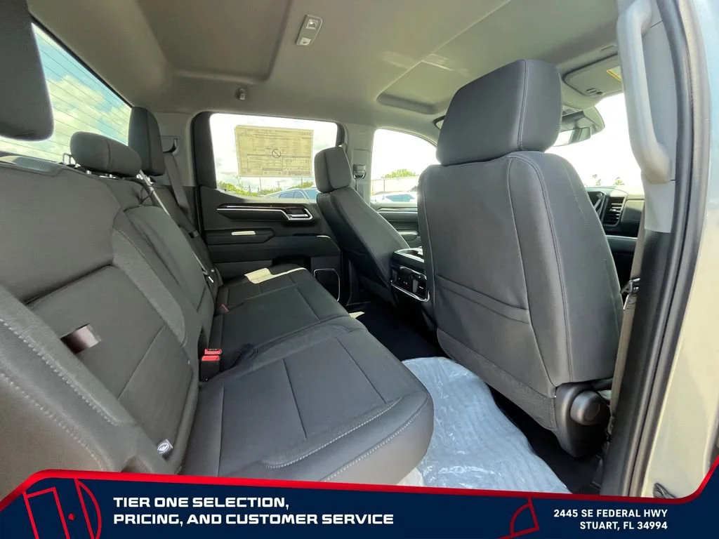New 2026 Sterling Metallic GMC Elevation image 18