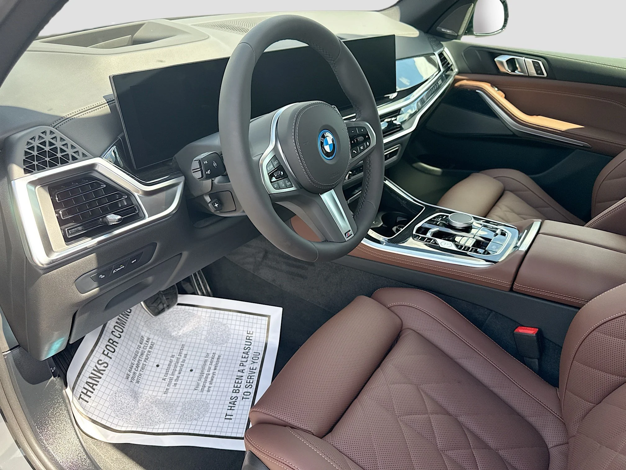 New 2026 Dravit Grey Metallic BMW xDrive50e image 26