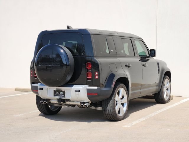 Used 2024 Black Land Rover SE image 7