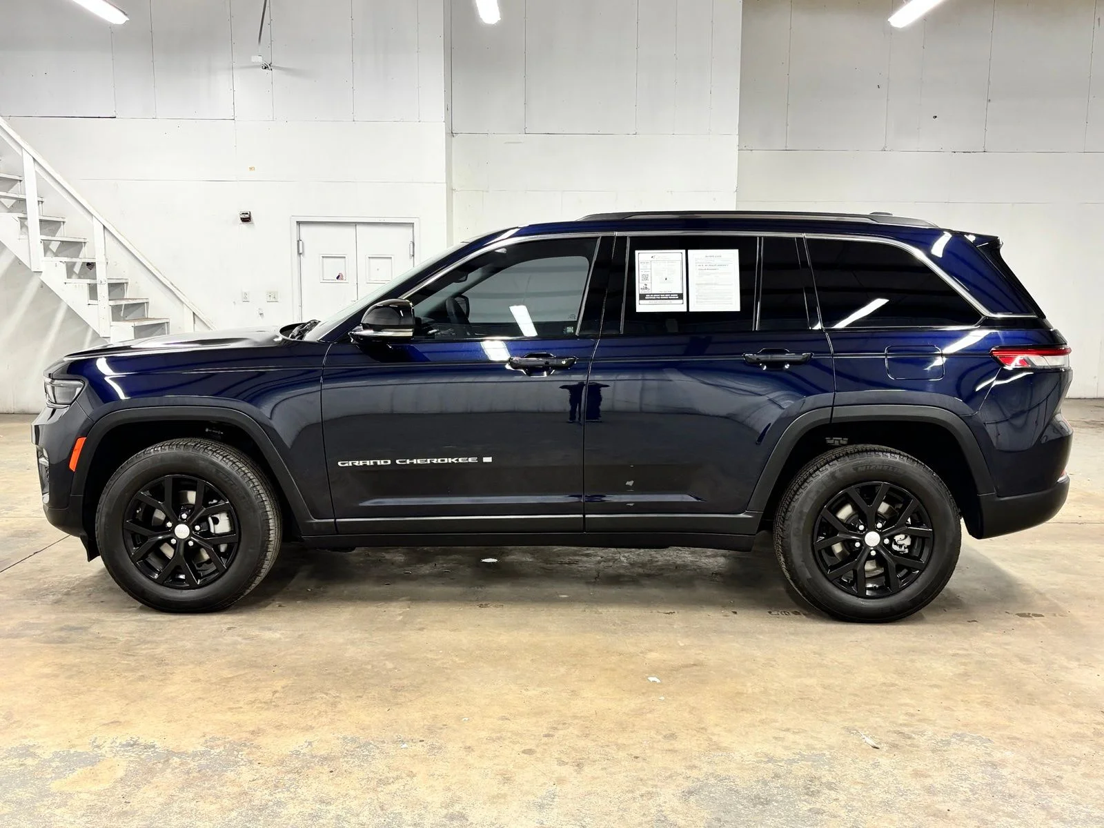Used 2023 Black Jeep Limited image 4