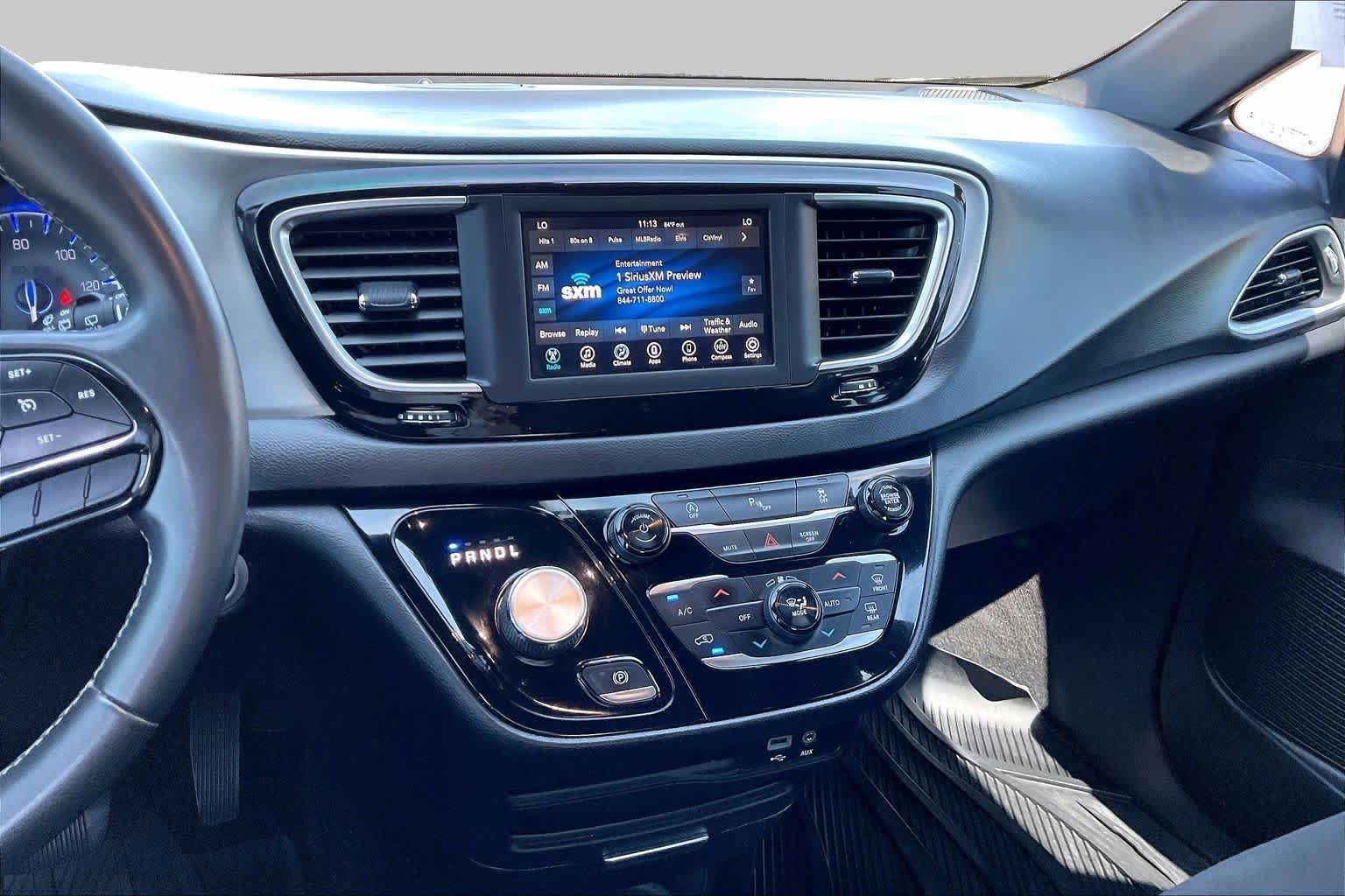 Used 2018 Brilliant Black Crystal Pearlcoat Chrysler Touring Plus image 7