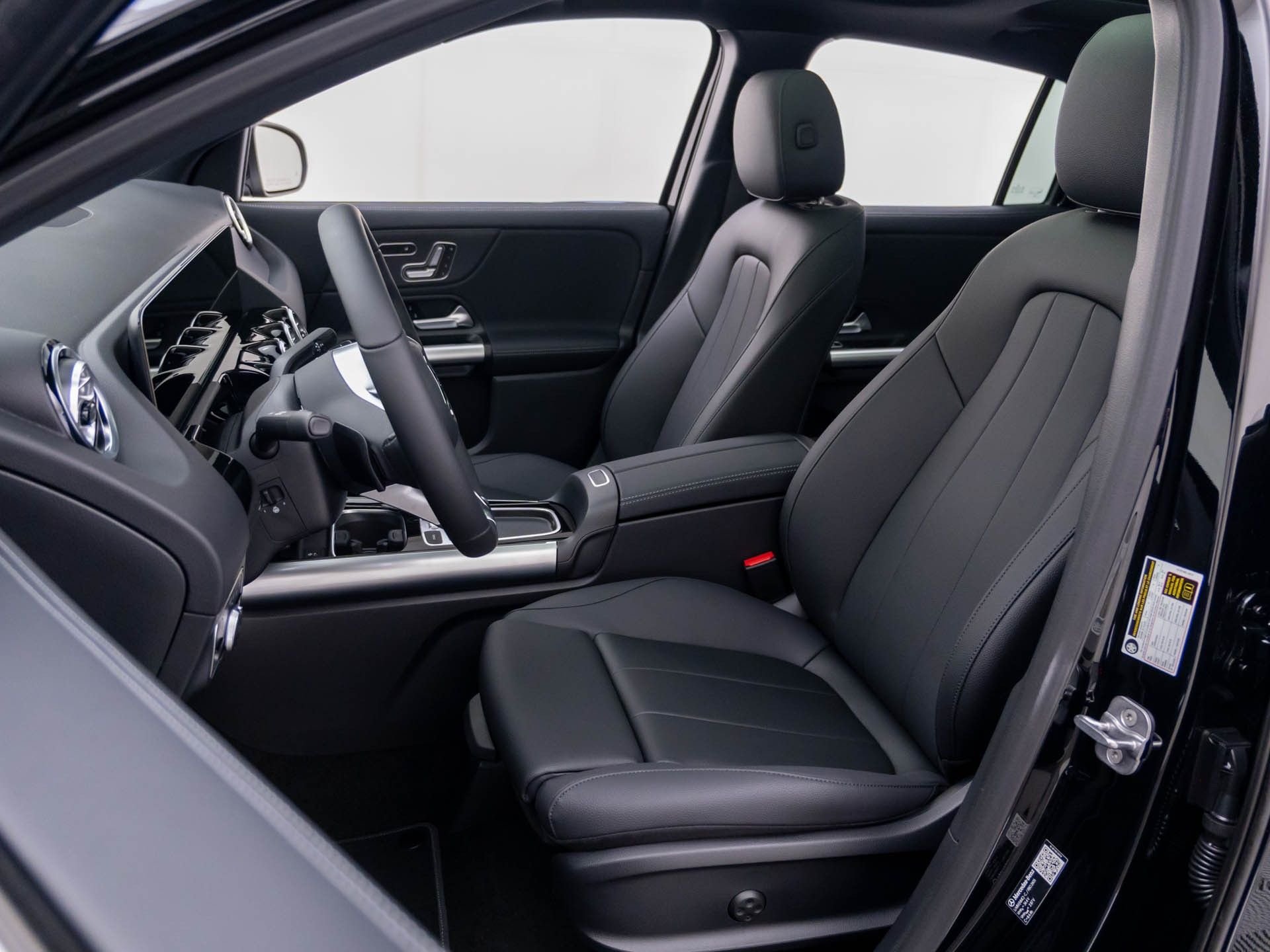 New 2026 Black Mercedes-Benz GLA 250 image 17