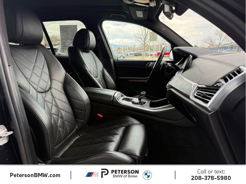 Used 2023 Black Sapphire Metallic BMW xDrive40i image 9