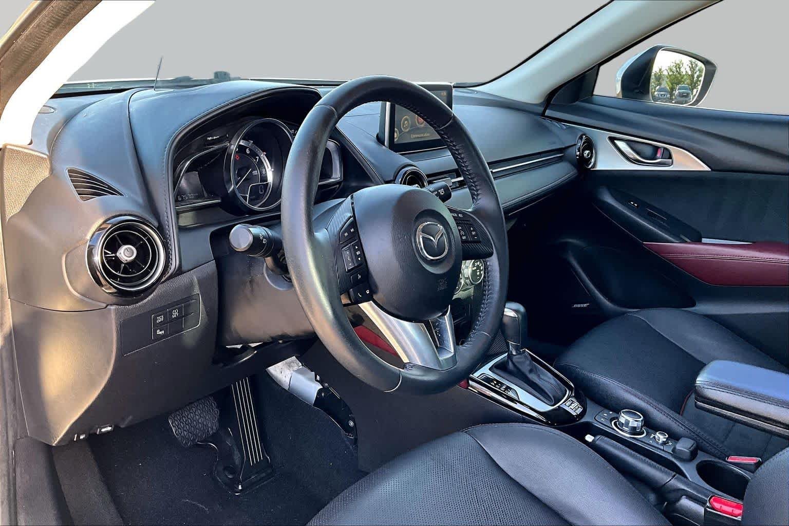 Used 2017 Crystal White Pearl Mica Mazda Grand Touring image 14