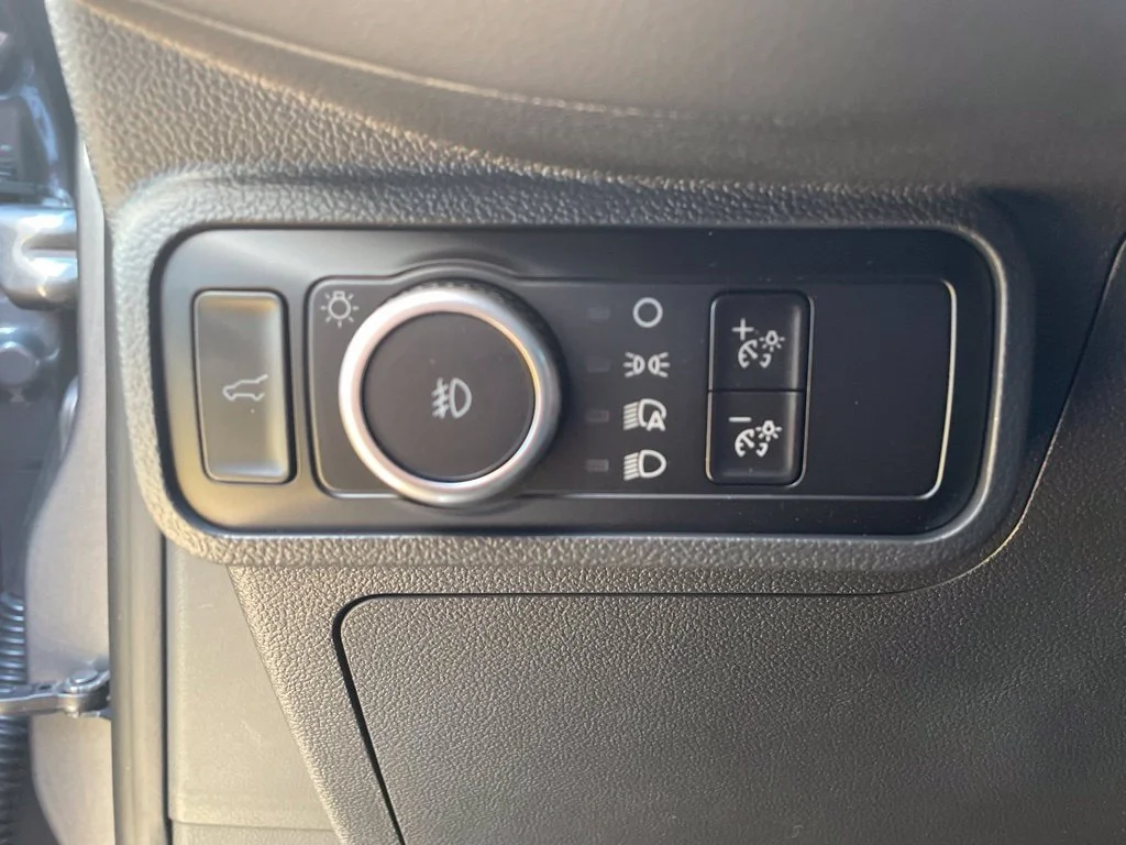 New 2027 CARBONIZED GRAY Ford ST-Line image 14
