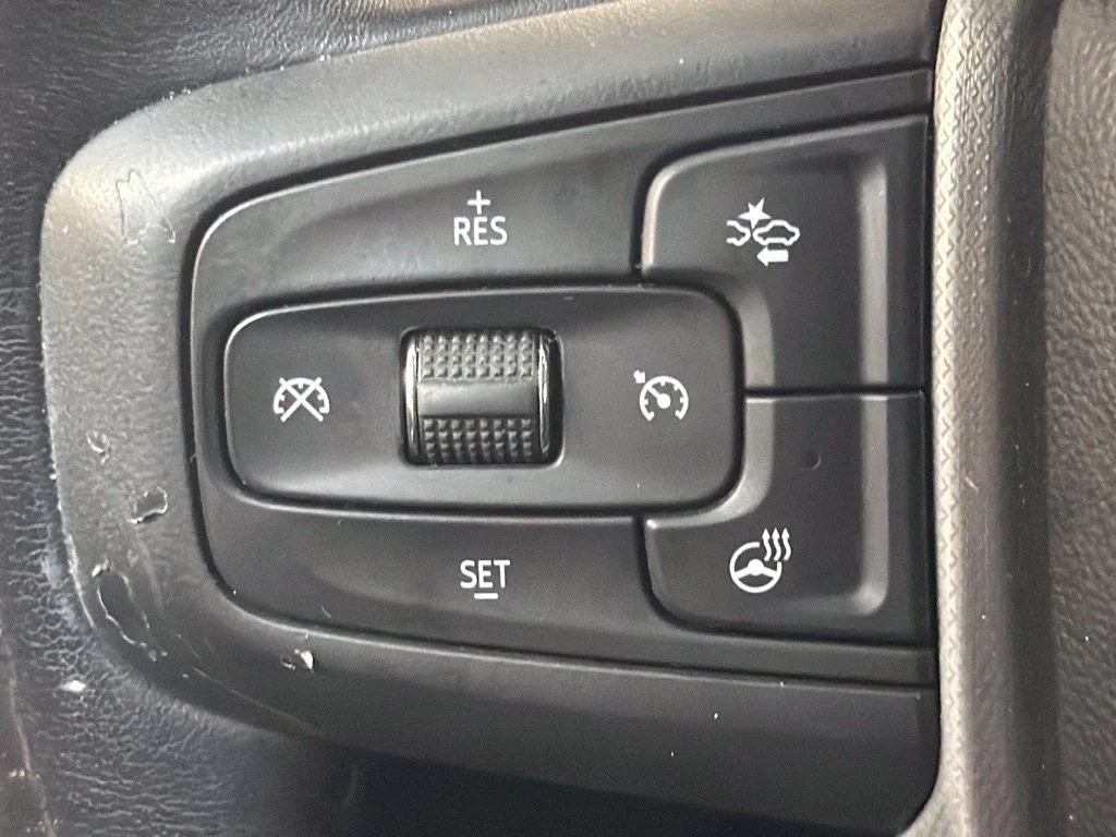 Used 2022 Onyx Black GMC Denali image 24