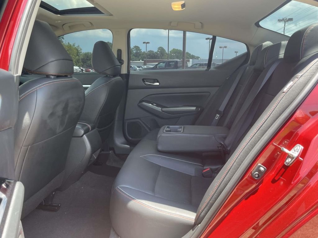 Used 2024 Red Nissan 2.5 SR image 10