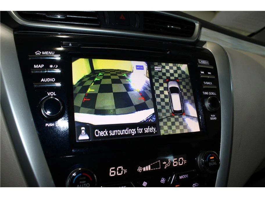 Used 2017 Pearl White Nissan Platinum image 35