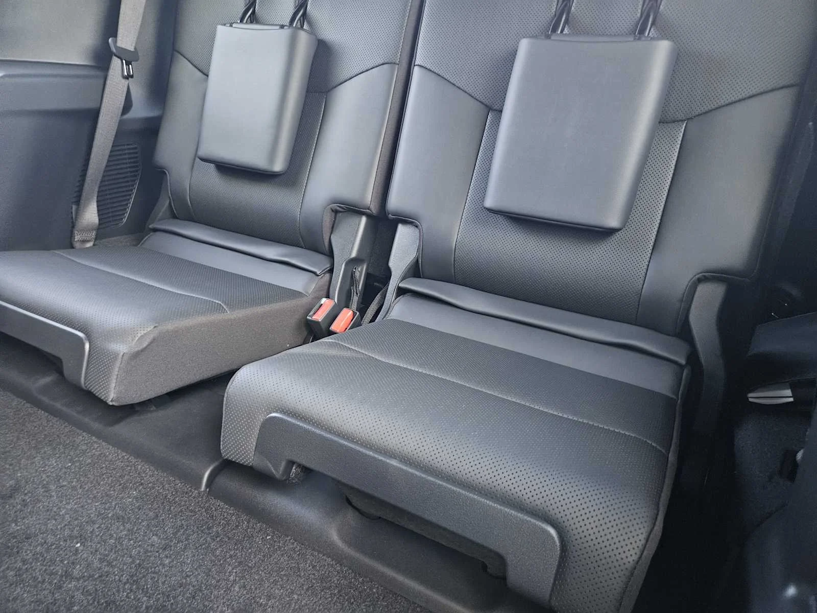 Certified Used 2026 INCOGNITO Lexus Premium+ image 22