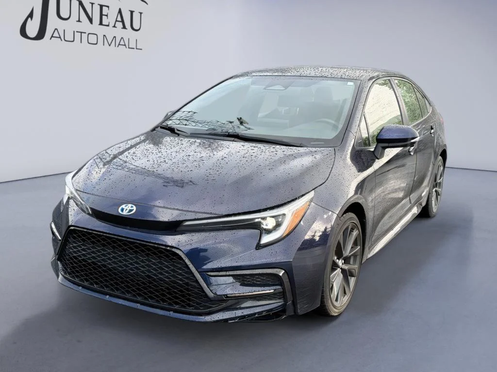 Used 2023 Blueprint Toyota Hybrid SE image 7