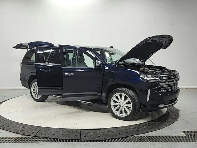 Used 2021 Blue Chevrolet Premier image 9