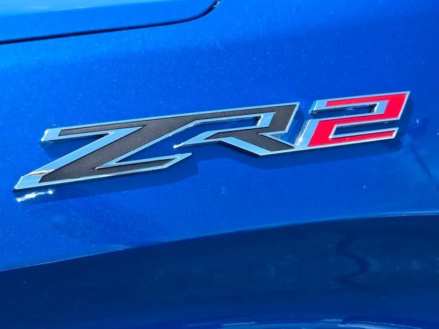 Used 2022 Blue Chevrolet ZR2 image 27