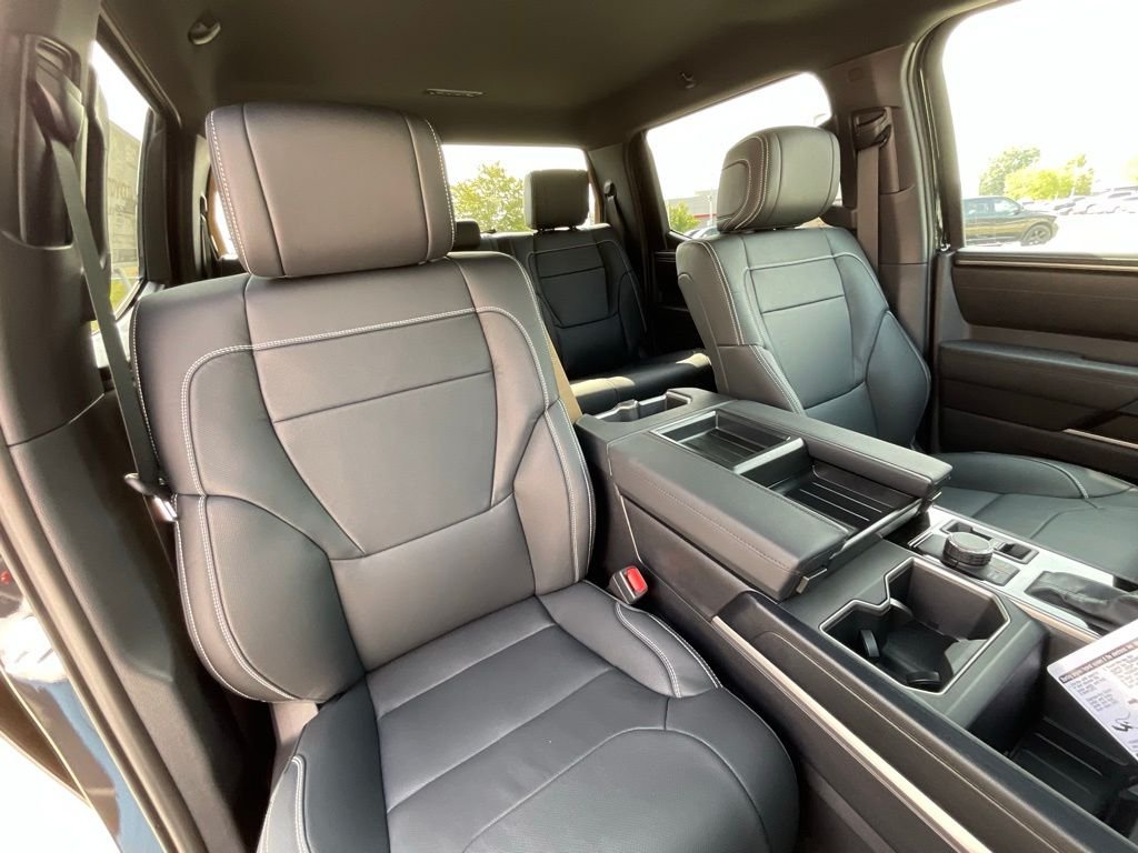 2026 Toyota Tundra SR5 - Photo 17