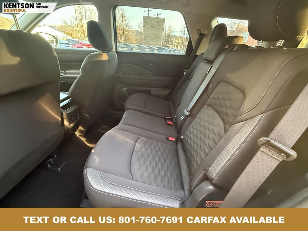 2024 Nissan Pathfinder S - Photo 25