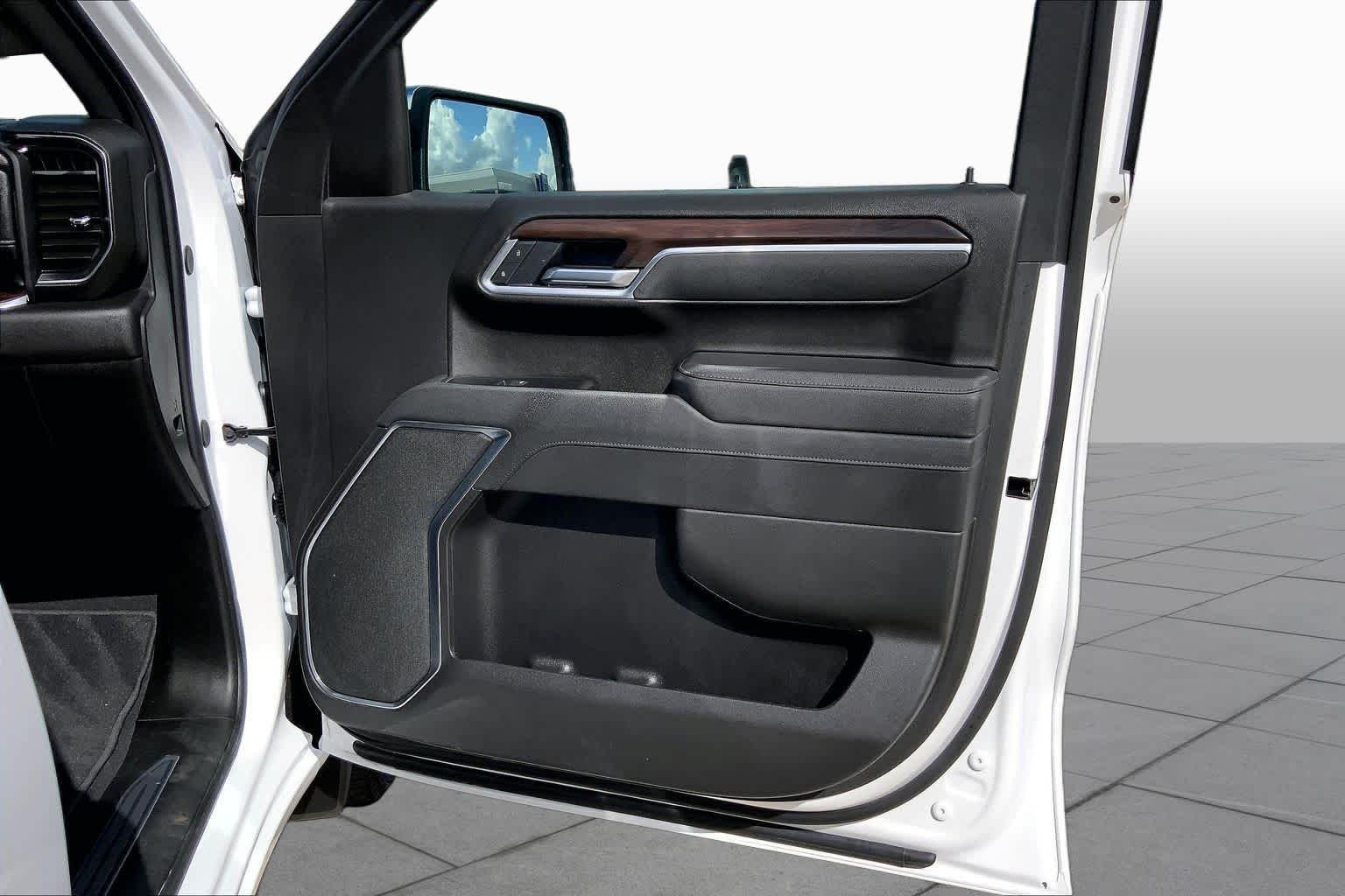 2026 GMC Sierra 1500 SLT - Photo 22