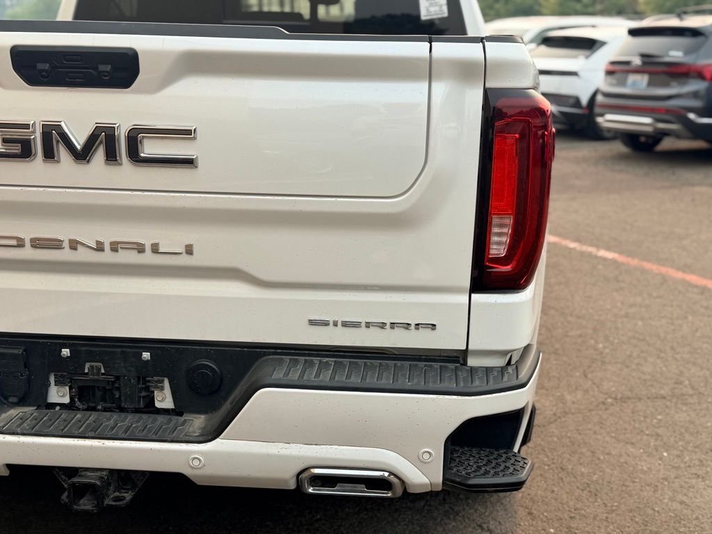 Used 2024 White GMC Denali Ultimate image 6