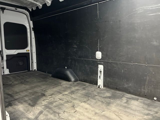 Used 2023 Oxford White Ford Base image 22