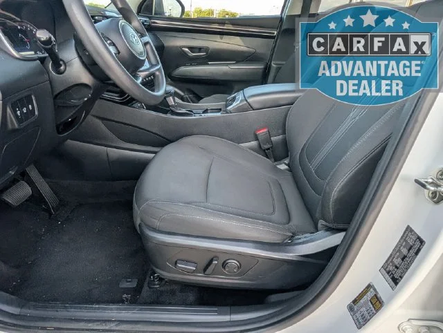 Used 2024 White Hyundai SEL image 21