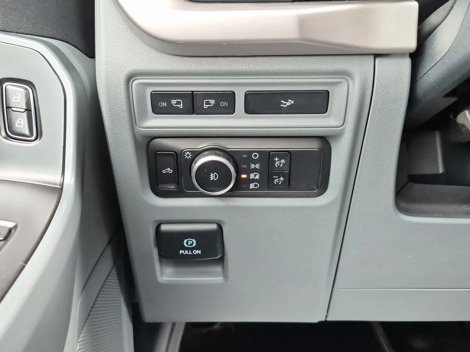 Used 2023 Carbonized Gray Ford XLT image 17