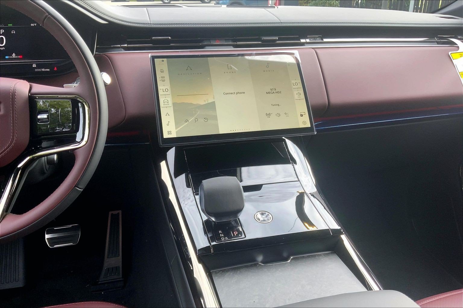 New 2027 Carpathian Grey Land Rover Dynamic SE image 6