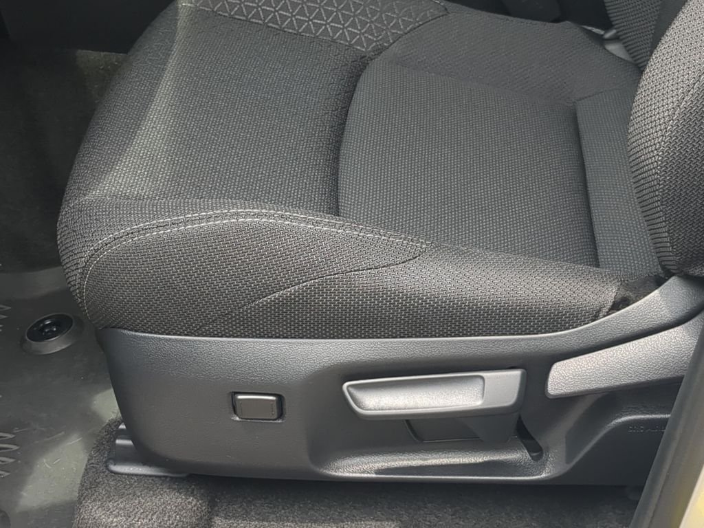 Certified Used 2026  Toyota SR5 image 38