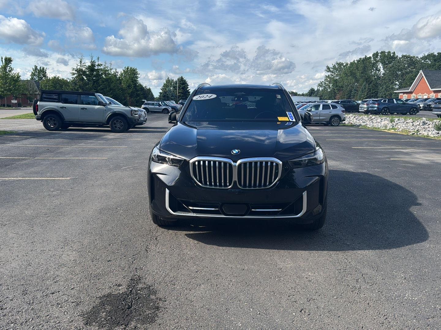 Used 2024 Black Sapphire Metallic BMW xDrive40i image 8
