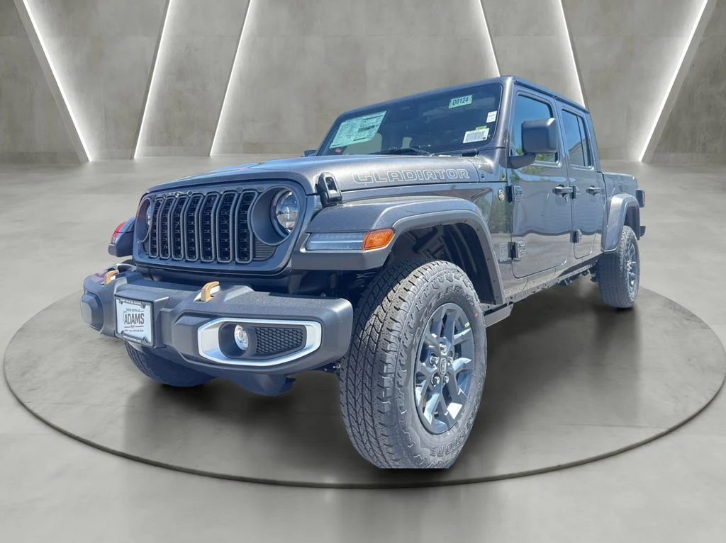 New 2026 Granite Crystal Metallic Clear-Coat Exterior Paint Jeep 85th Anniversary Edition image 3