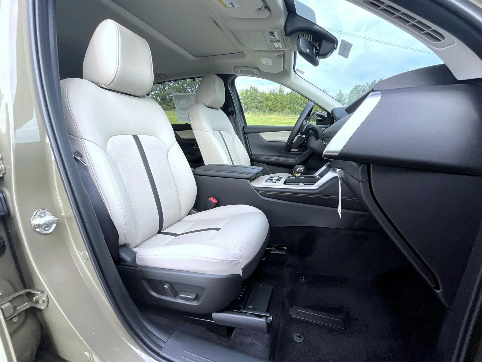 New 2026 Zircon Sand Metallic Mazda 3.3 Turbo Premium AWD image 17