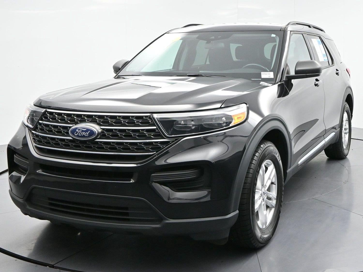 Used 2022 Agate Black Ford XLT image 3