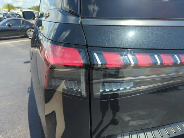 Used 2025 Black INFINITI AUTOGRAPH image 18
