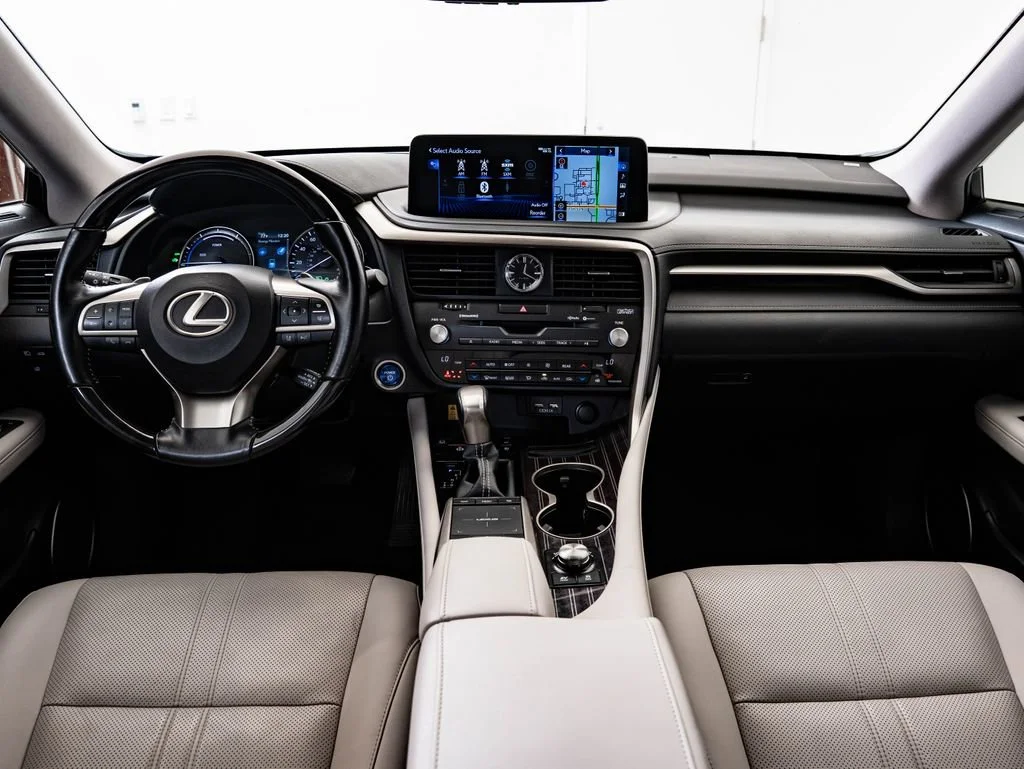 Used 2022 White Pearl Lexus 450hL Luxury image 34