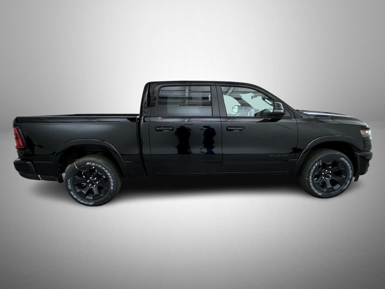 New 2026 Diamond Black Crystal Pearlcoat RAM Big Horn/Lone Star image 4